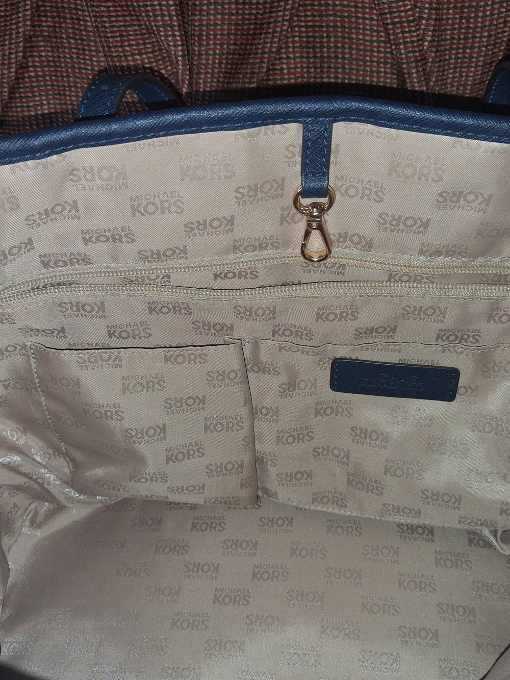 Authentic Michael Kors Jet Set East West Tote Bag - White/Navy (EUC!) - Picture 7 of 16